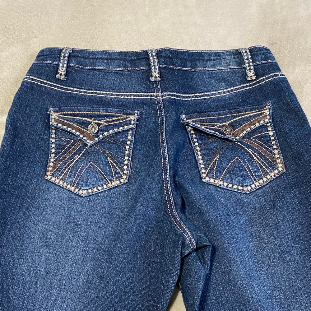 Salt Works Medium‎ Rise Crop Jeans - Picture 10 of 13